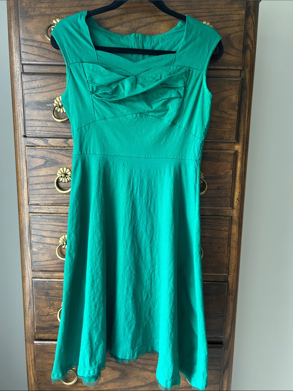 Capped Sleeved Emerald Green Fit-and-Flare Midi Dress with Draped Bodice, XL